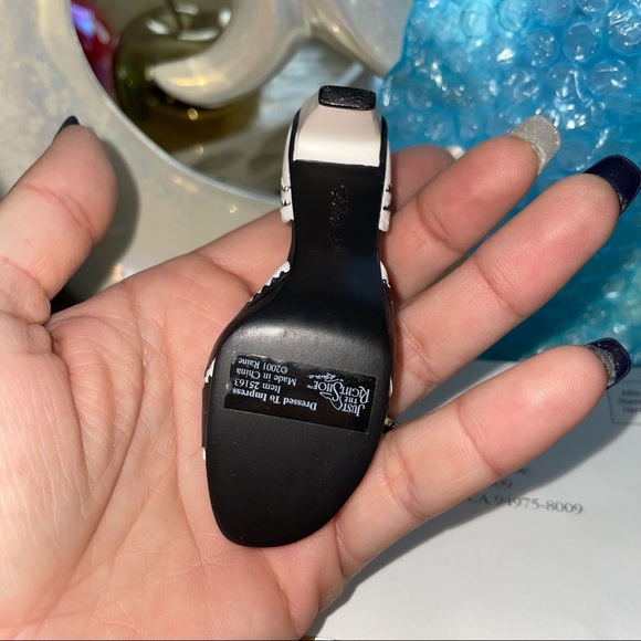 Just The Right Shoe Dressed To Impress By Raine - Picture 7 of 9